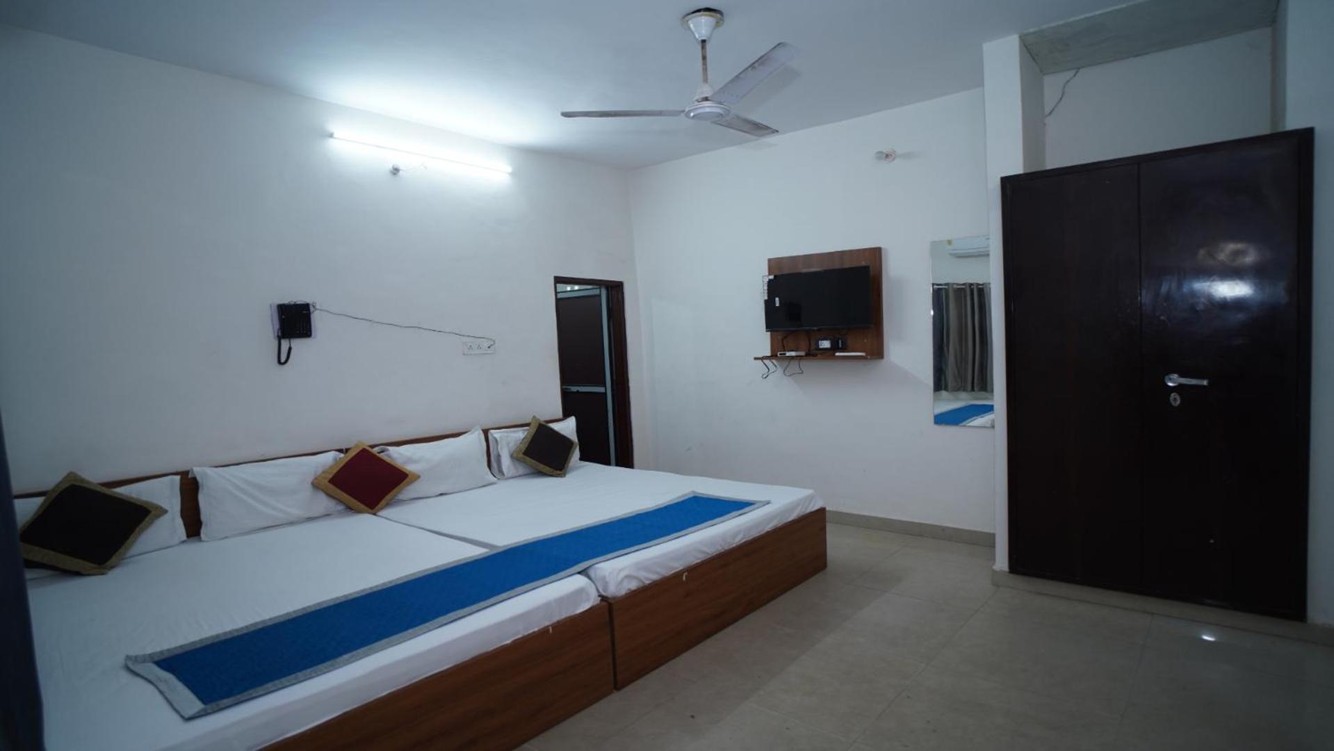 Hotel Apoorv - Near Jaipur Railway Station Chambre photo